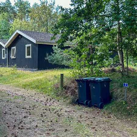 Hébergement de vacances Summer House Near Lyngsa With Bonfire And Shelter *
